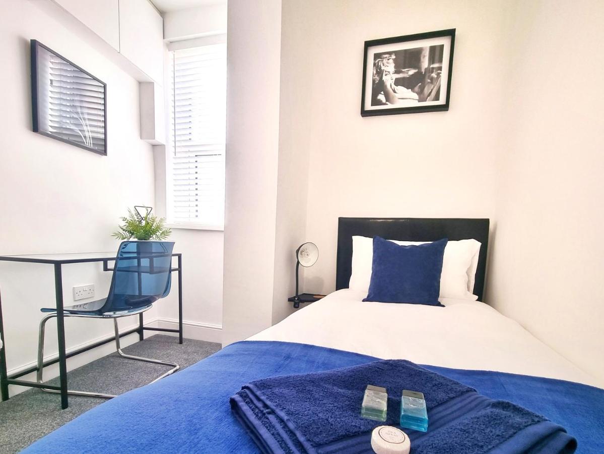 Stylish 2 Bed Apartment With Free Parking, Speed Wifi, Free Parking Colchester Exteriér fotografie